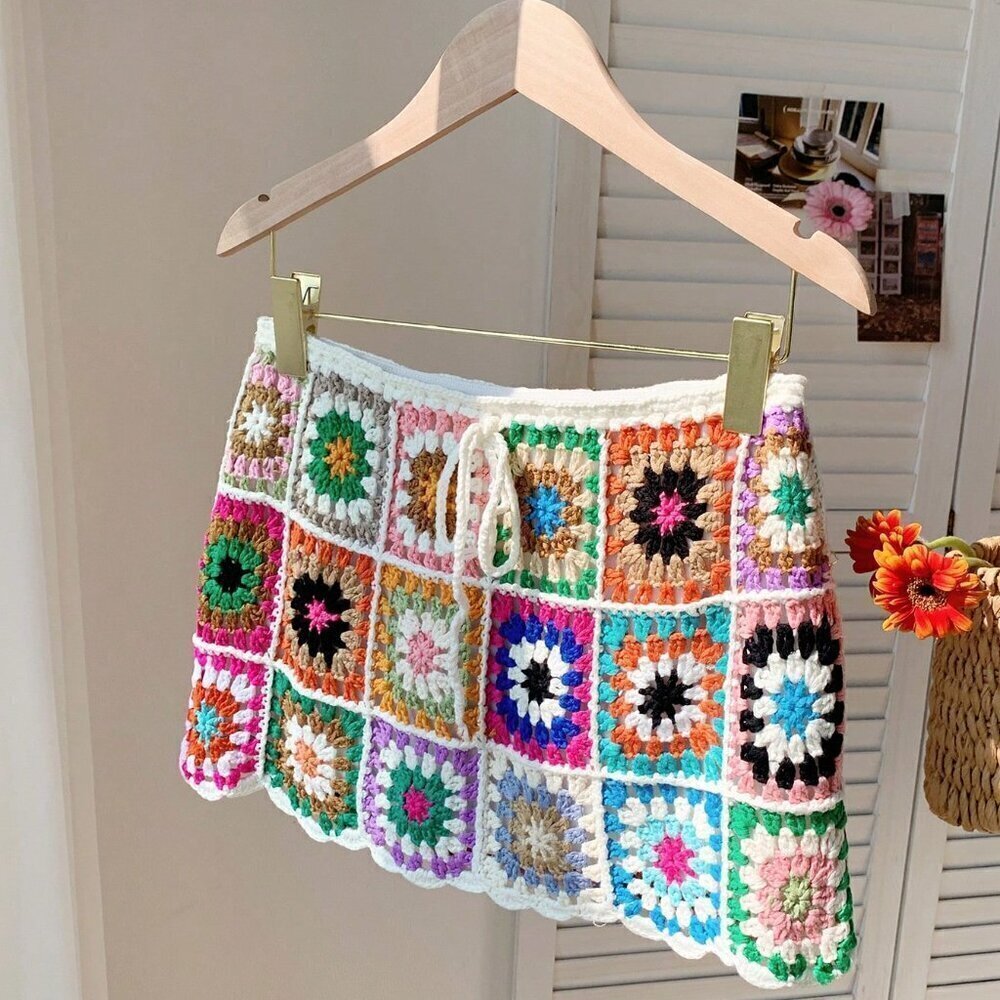 Multicolor Elegant Women's Colorful Floral Pattern Mini Knitted Skirt